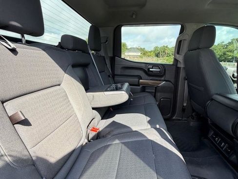 Used 2021 Chevrolet Silverado 1500 RST AWD/4WD image 18