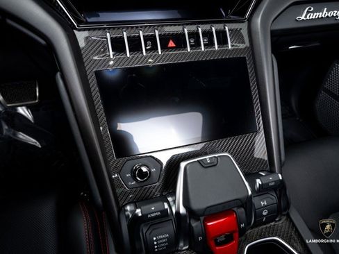 Used 2023 Lamborghini Urus S image 33