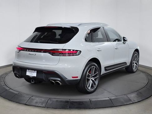 Certified 2023 Porsche Macan S AWD/4WD image 7