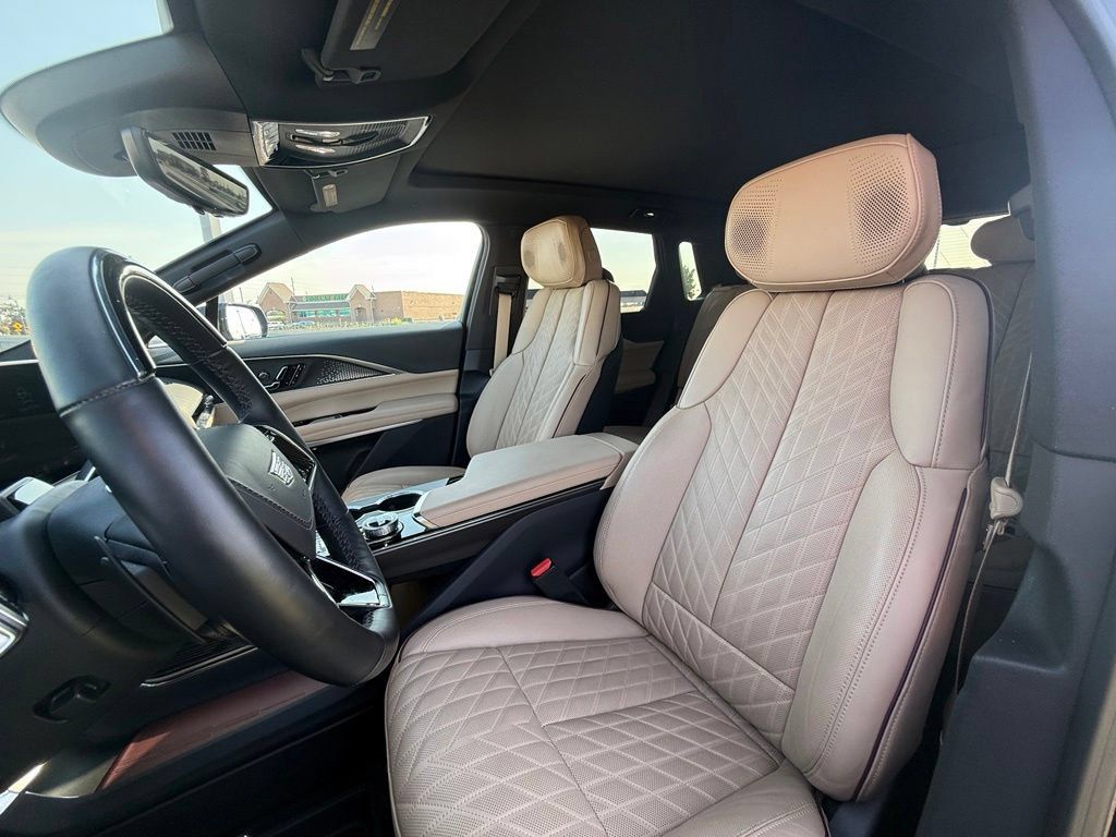 Certified 2025 Cadillac Lyriq Sport w/ Nappa Leather Package AWD/4WD image 28