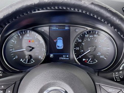 Certified 2022 Nissan Rogue Sport SV image 14