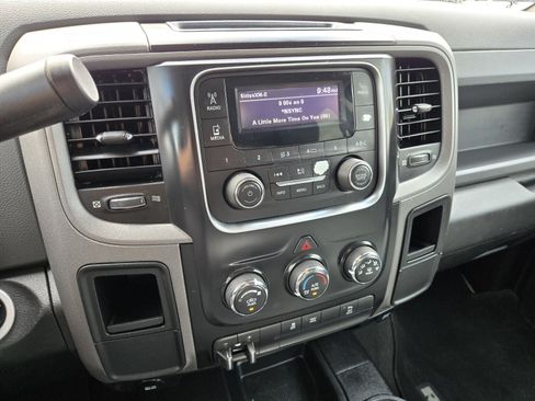 Used 2017 RAM 2500 Tradesman w/ Popular Equipment Group AWD/4WD image 17