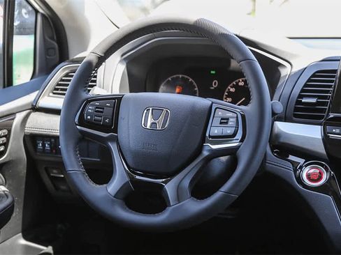 New 2026 Honda Odyssey Touring image 18