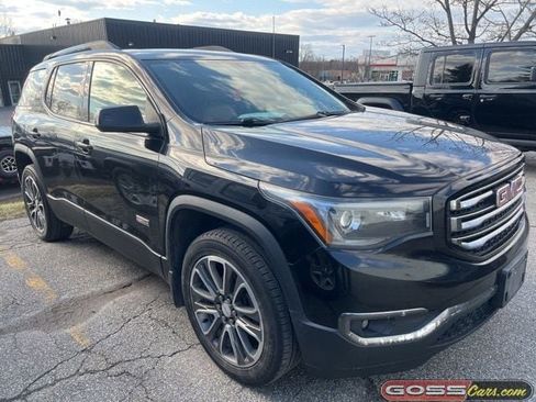 Used 2017 GMC Acadia SLT image 2