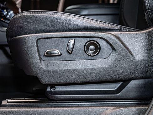 Used 2024 GMC Sierra 2500 Denali w/ Denali Reserve Package image 24