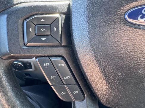 Used 2017 Ford F250 XLT w/ XLT Premium Package AWD/4WD image 16