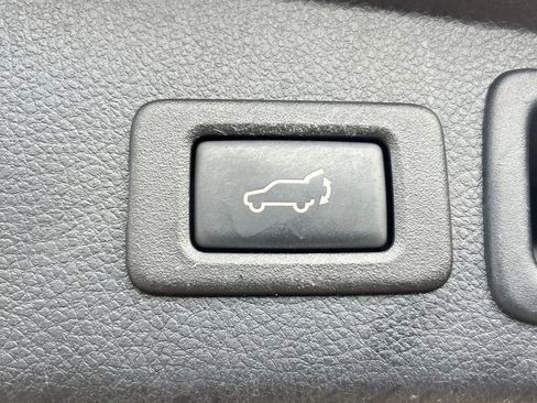 Used 2017 Subaru Forester 2.5i Limited AWD/4WD image 24