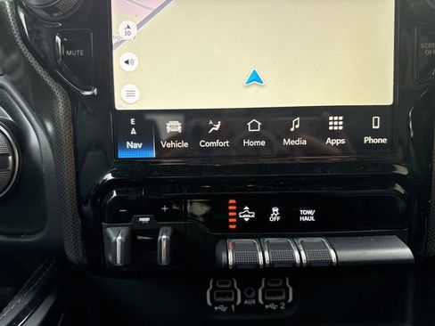 Used 2023 RAM 1500 Limited w/ Body Color Bumper Group image 19