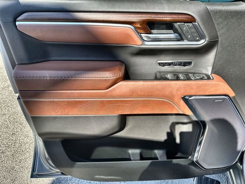 Certified 2025 GMC Sierra 1500 Denali Ultimate image 23