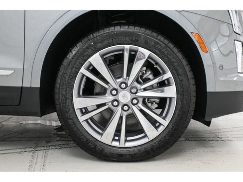 New 2026 Cadillac XT5 Premium Luxury w/ Driver Assist Package image 8