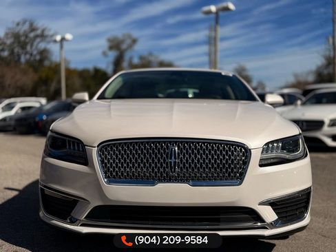 Used 2020 Lincoln MKZ image 10