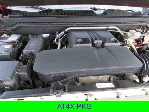 Used 2024 GMC Canyon AT4X image 40