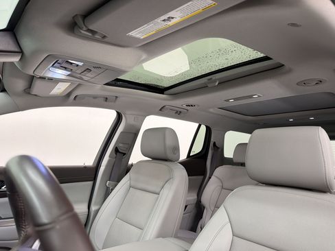 Used 2021 GMC Acadia SLT w/ Technology Package FWD image 25