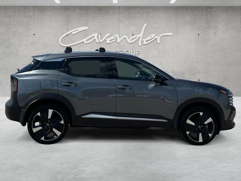 Certified 2026 Nissan Kicks SR FWD image 17