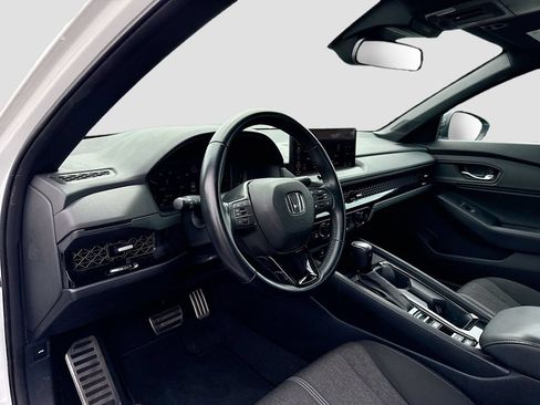 Used 2023 Honda Accord Sport image 10