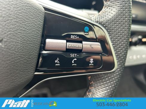 Used 2023 Nissan Ariya FWD image 21