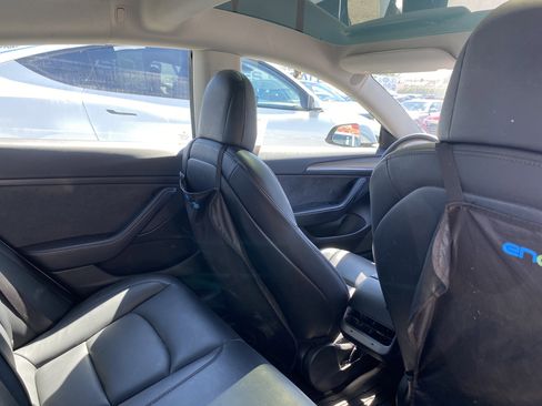 Used 2022 Tesla Model 3 Long Range image 23