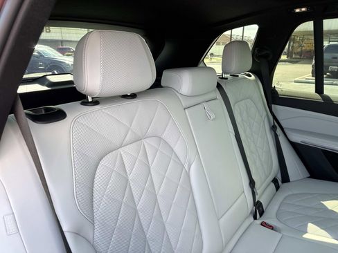 Used 2023 BMW X5 sDrive40i w/ M Sport Package RWD image 9