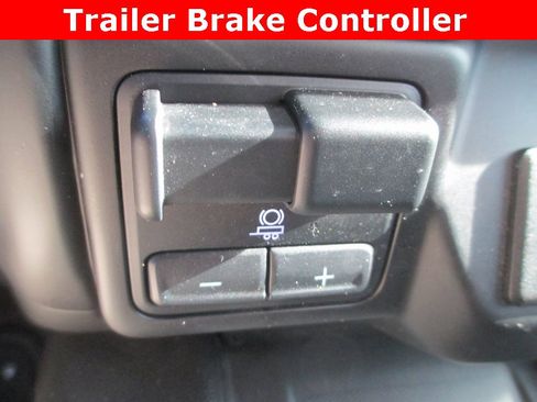 Certified 2022 GMC Sierra 2500 AT4 w/ AT4 Preferred Package image 18