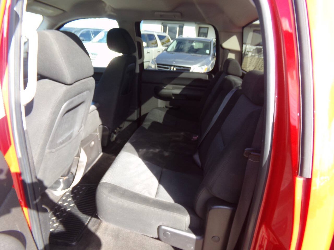 Used 2010 Chevrolet Silverado 1500 LT w/ Power Pack Plus RWD image 13