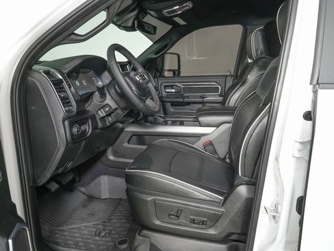 Used 2025 RAM 3500 Laramie w/ Sport Appearance Package image 13