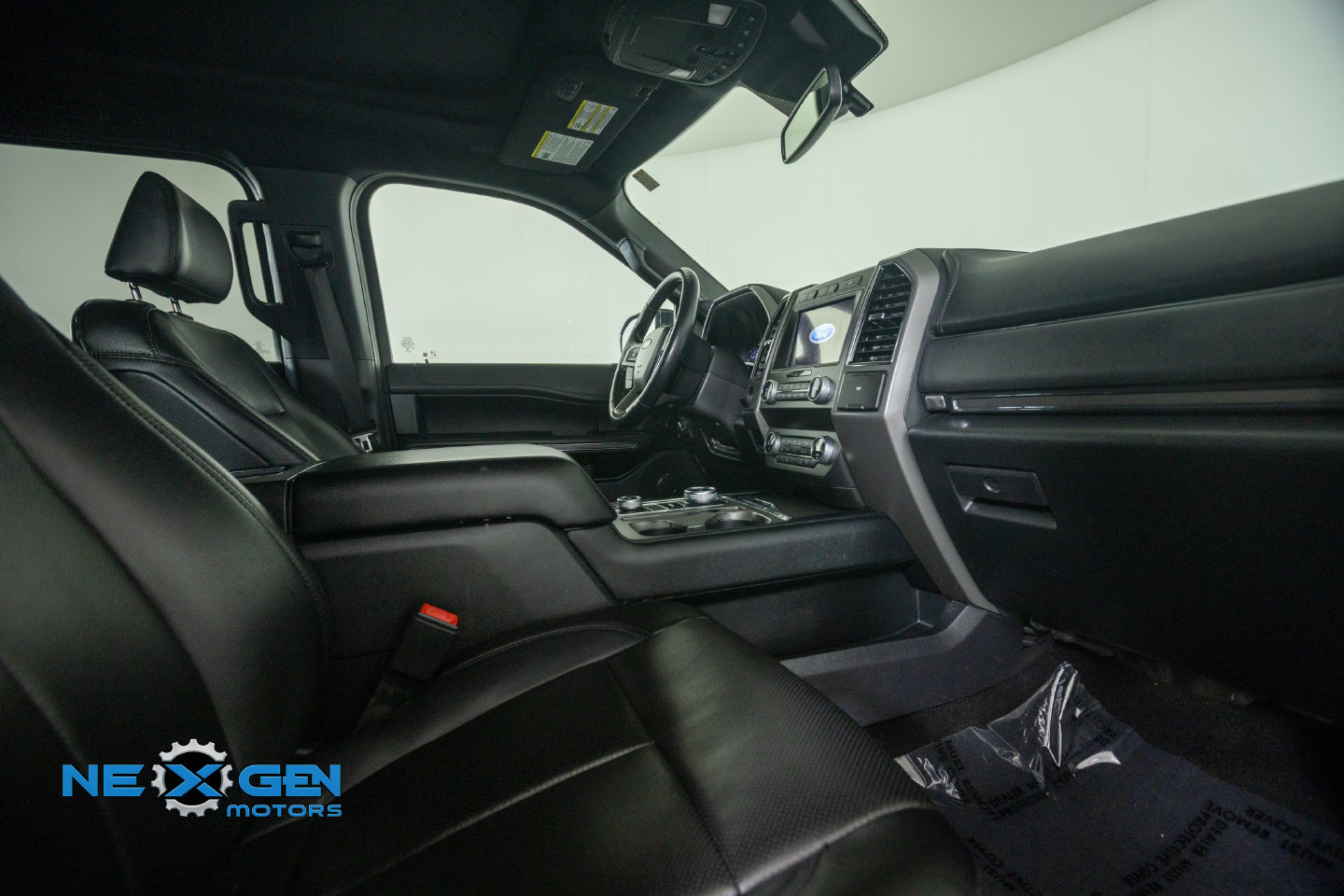 Used 2021 Ford Expedition Max XLT AWD/4WD image 6
