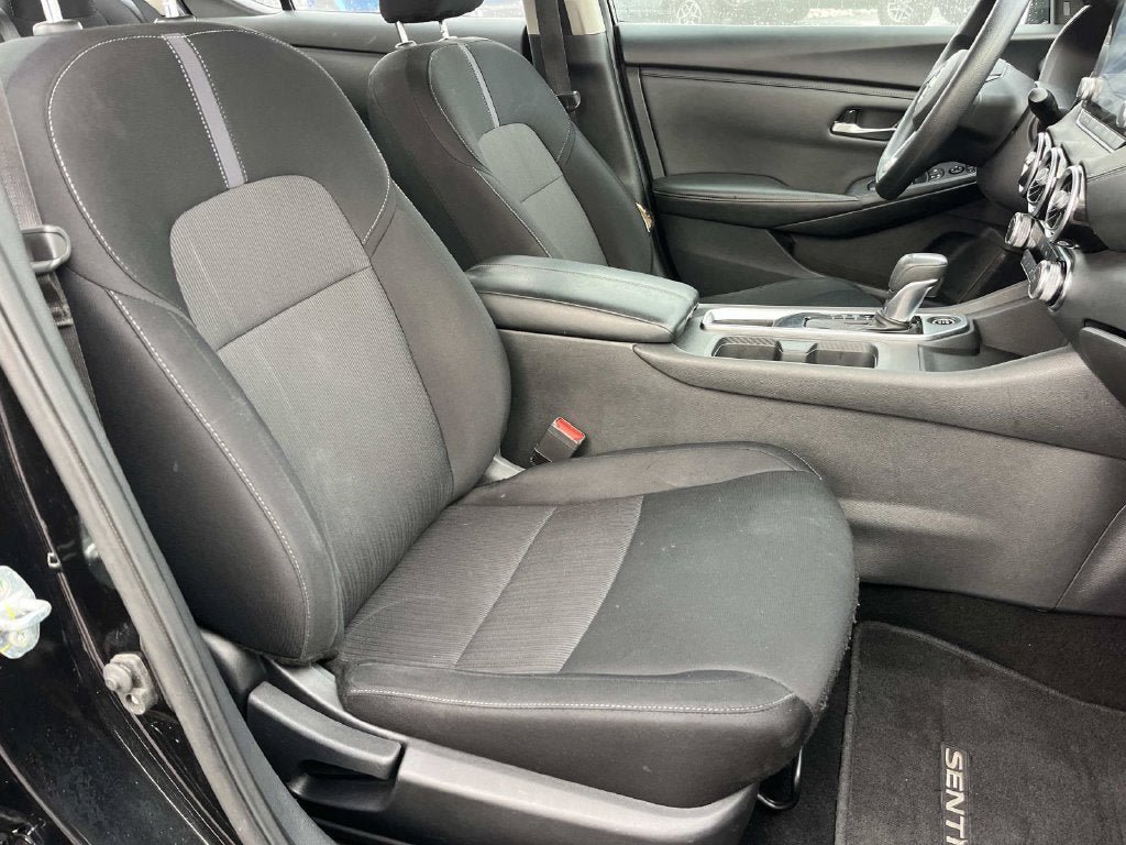 Used 2024 Nissan Sentra SV FWD image 23