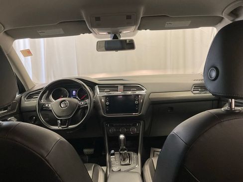 Used 2019 Volkswagen Tiguan SE AWD/4WD image 29