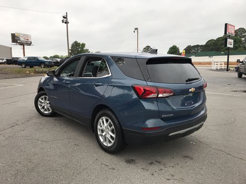 Used 2024 Chevrolet Equinox LT w/ Driver Convenience Package FWD image 7