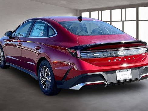 New 2026 Hyundai Sonata Blue FWD image 3