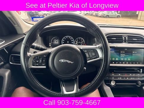 Used 2018 Jaguar F-PACE Prestige AWD/4WD image 16