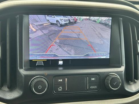 Used 2022 GMC Canyon Denali image 27