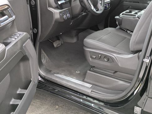 Used 2024 Chevrolet Silverado 1500 LT image 29