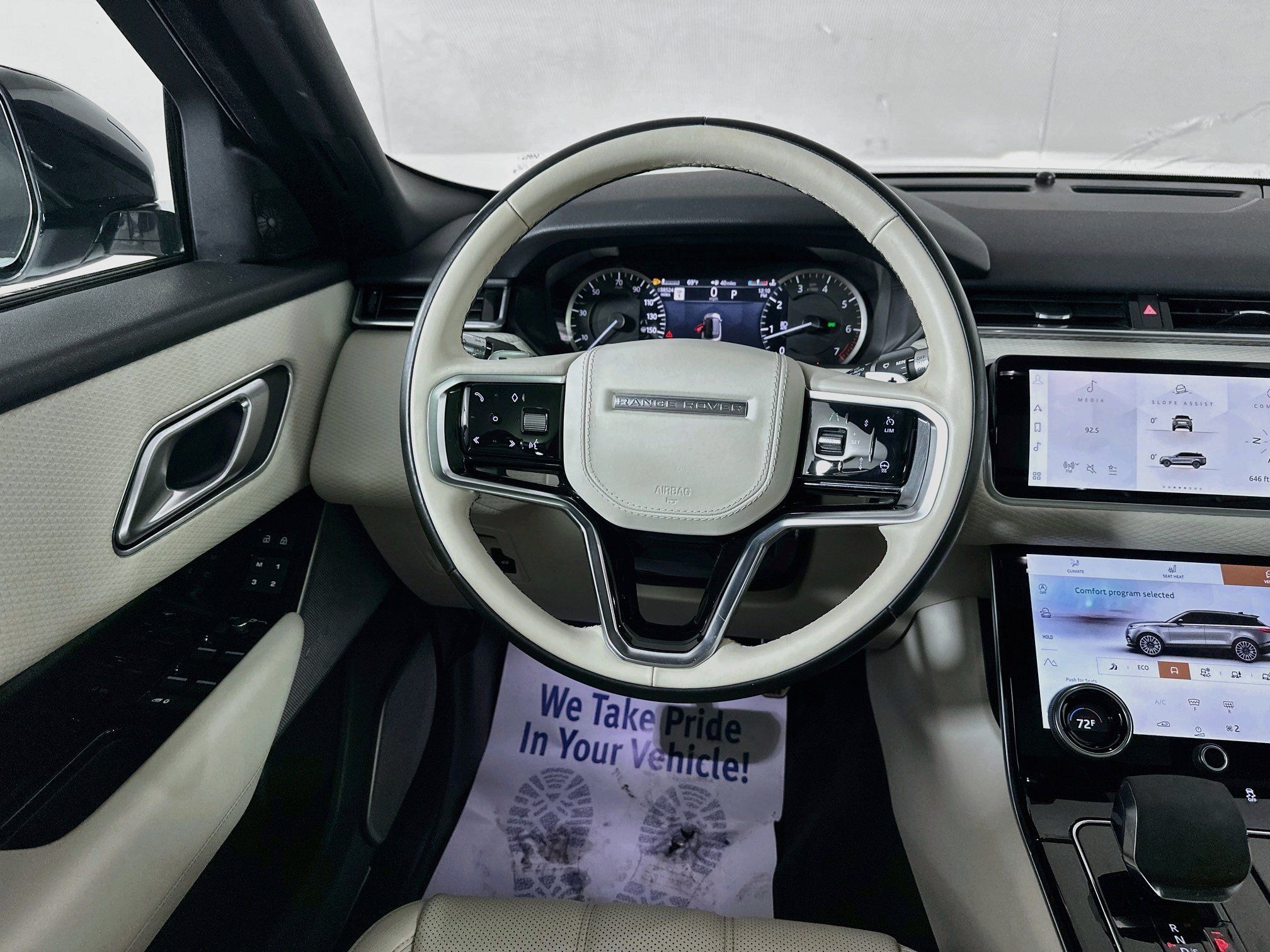 Used 2022 Land Rover Range Rover Velar R-Dynamic S AWD/4WD image 23