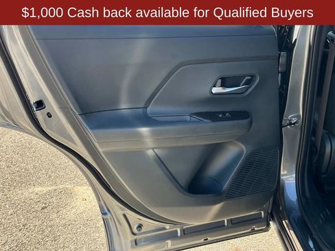 New 2026 Nissan Kicks SR image 21