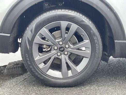 Certified 2023 Ford Explorer XLT w/ Equipment Group 202A RWD image 7