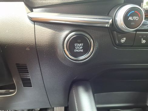 Used 2024 MAZDA MAZDA3 Hatchback w/Premium Plus Pkg AWD/4WD image 33