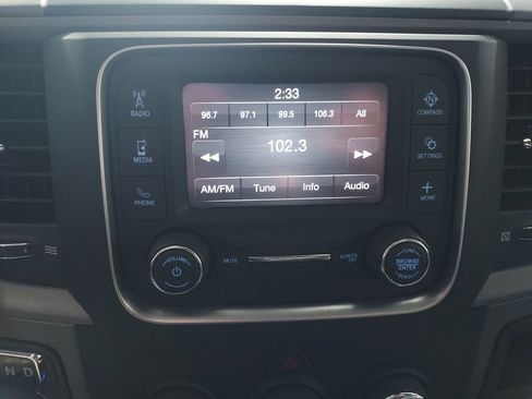 Used 2022 RAM 1500 4x4 Crew Cab Classic image 22
