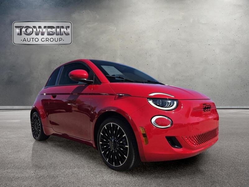Used 2024 FIAT 500 e (RED) FWD image 2