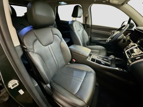 Used 2023 Kia Sorento S w/ Panoramic Sunroof Package image 34