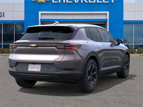 New 2026 Chevrolet Equinox EV LT image 4