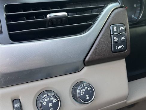 Used 2019 Chevrolet Tahoe LT AWD/4WD image 22