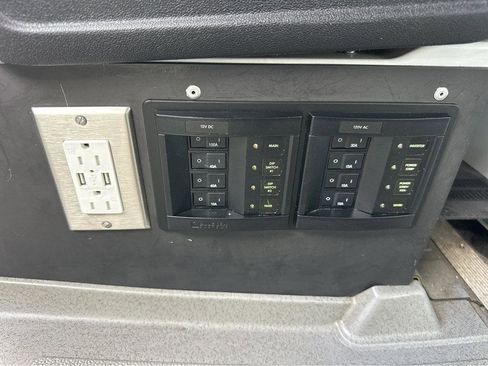 Used 2015 Mercedes-Benz Sprinter 3500 w/ Cargo Protection Package image 29