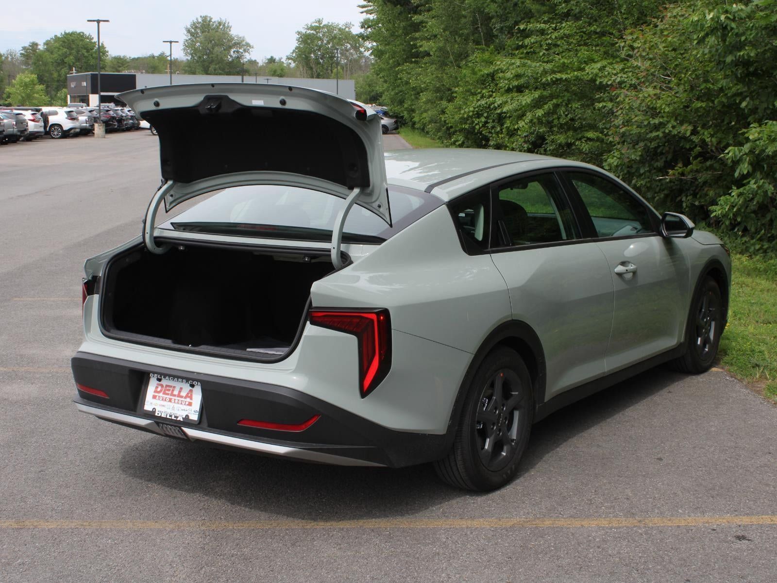 New 2026 Kia K4 FWD image 7