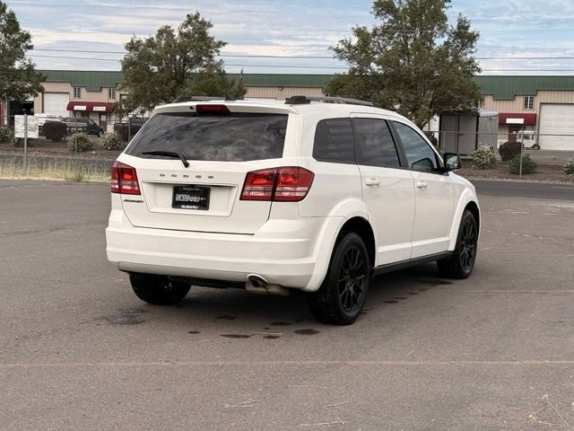 Used 2018 Dodge Journey SE w/ Blacktop Package FWD image 6
