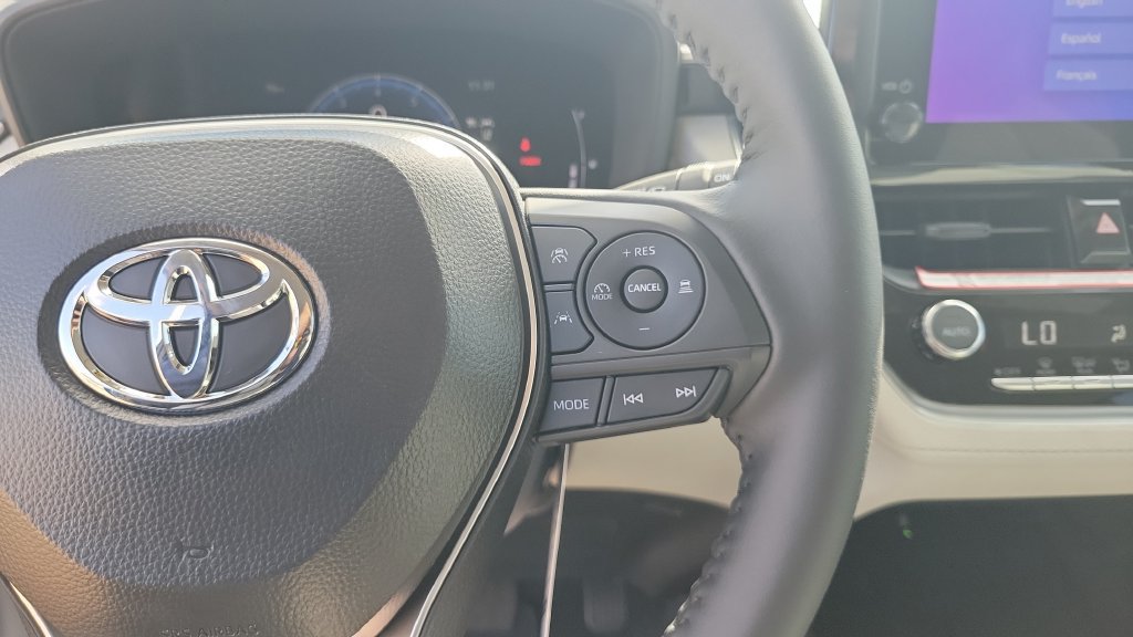 New 2026 Toyota Corolla Cross LE FWD image 19