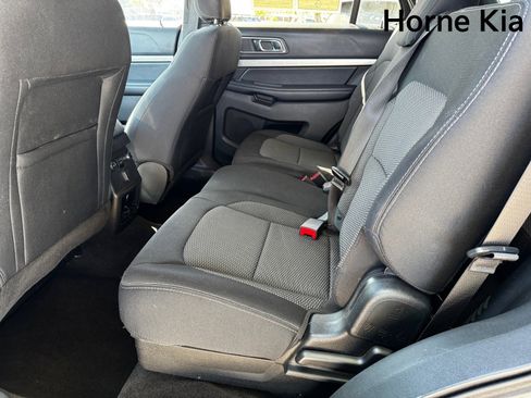 Used 2018 Ford Explorer XLT w/ Equipment Group 201A image 13