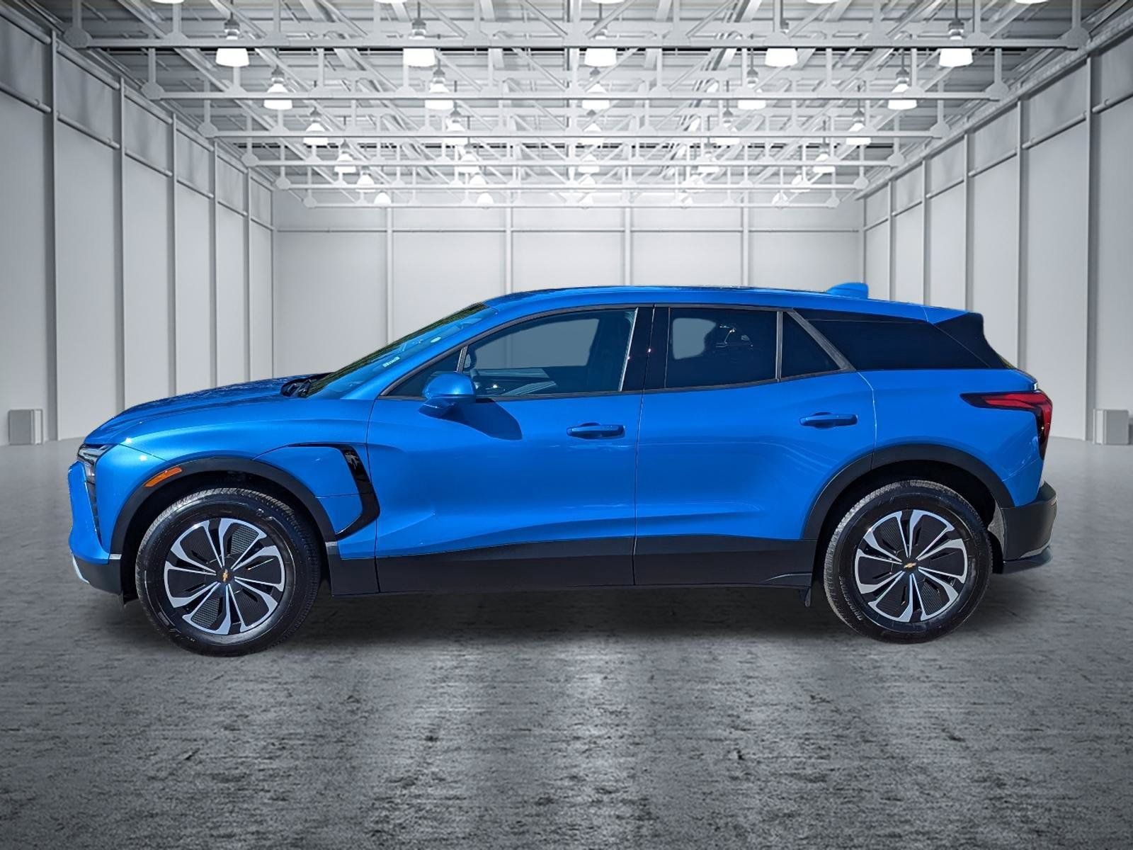 Used 2026 Chevrolet Blazer EV LT AWD/4WD image 2