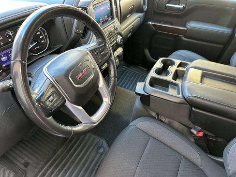 Used 2020 GMC Sierra 1500 SLE w/ X31 Off-Road Package image 10