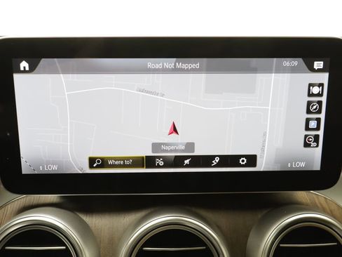 Used 2022 Mercedes-Benz GLC 300 4MATIC image 10
